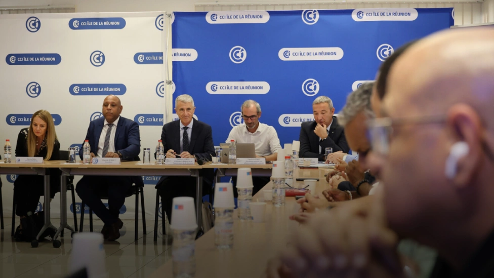 Renforcement le lien entre l’État et les entreprises locales