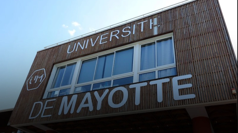 Student scholarship in Mayotte